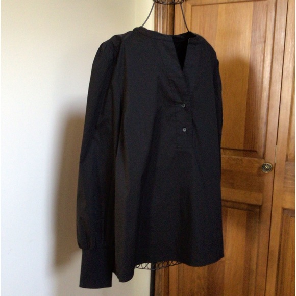 CULTURE
CUANTOINETT SHIRT, black, new with tags XL - Picture 4 of 9